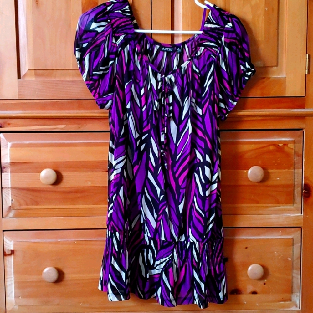 SOLD - Apt. 9 Top